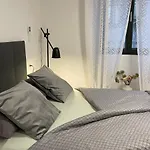 Piranom Apartman *