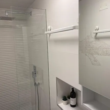 Apartament Piranom *