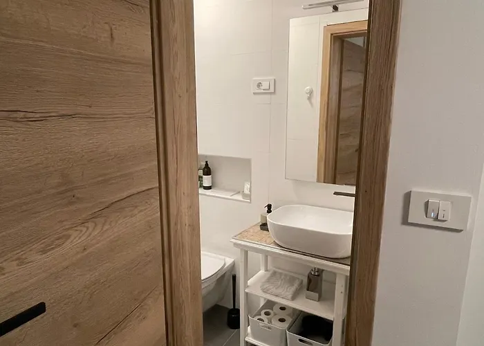 Piranom Appartement *